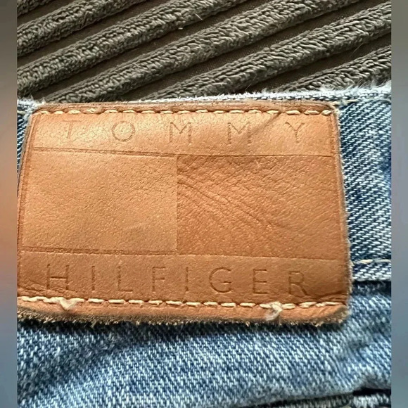 Tommy Jeans Light Wash - Size 4 - Picture 6 of 6